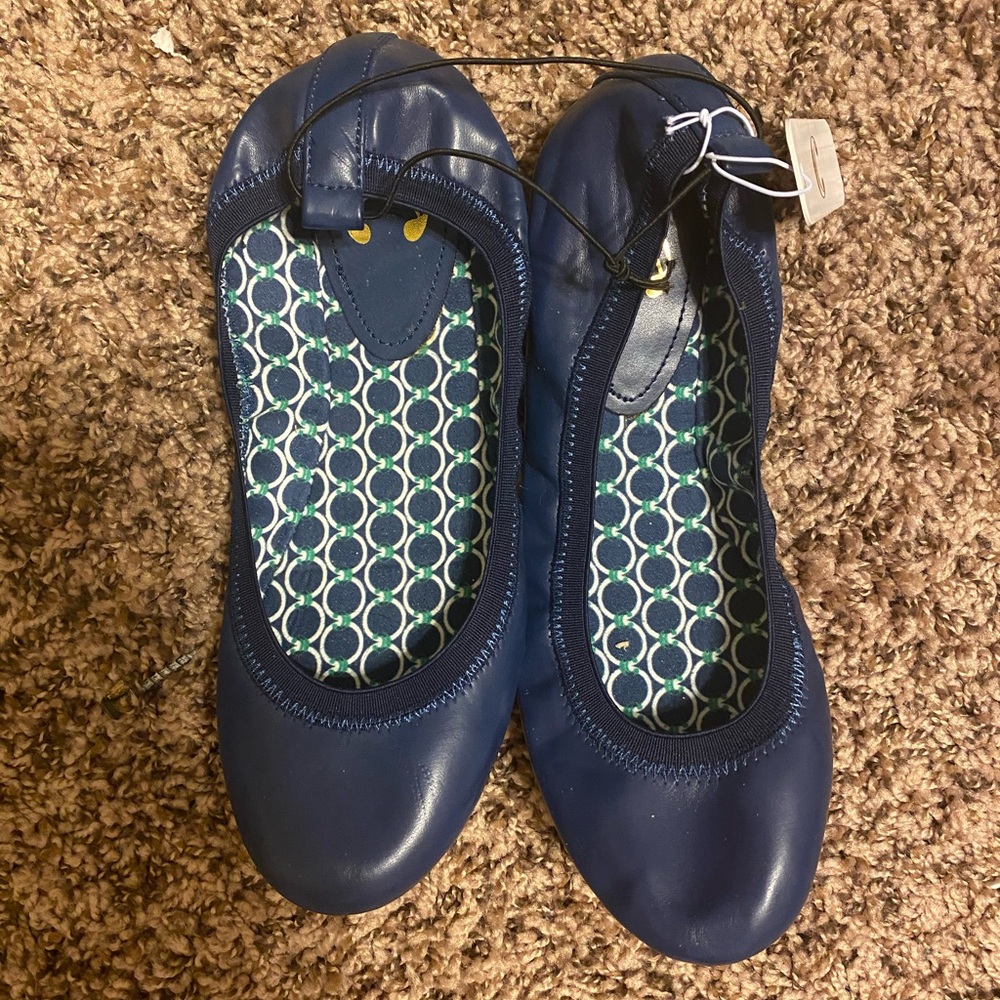 Ballet slipper like shoes